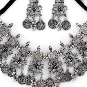 Neckless set